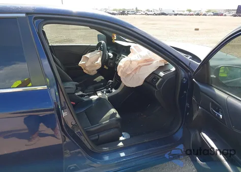 2017 Honda Accord Sport z USA, uszkodzony, nr VIN 1HGCR2F55HA288512